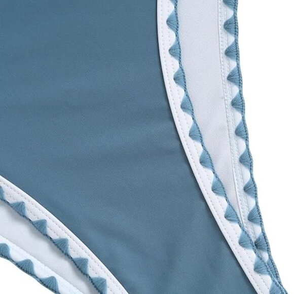 Blue Bandeau bikini. - Picture 3 of 5